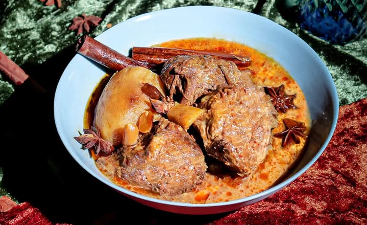 MASSAMAN BEEF