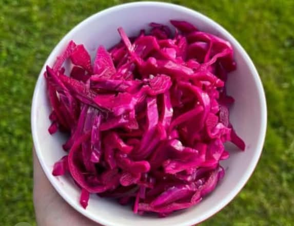 Pickles Red cabbage slaw