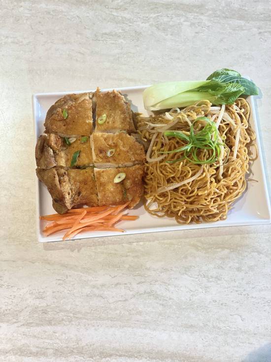 Crispy chicken dry noodle