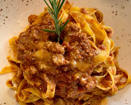 Fettuccine Bolognese