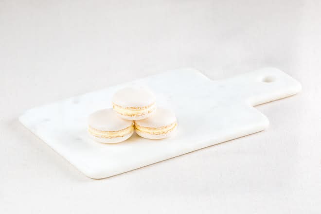 Vanilla Bean Macaron