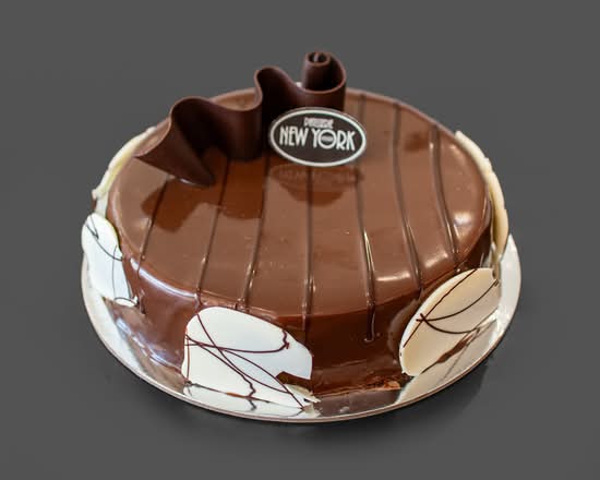 Caramel Gooey Chocolate Cake