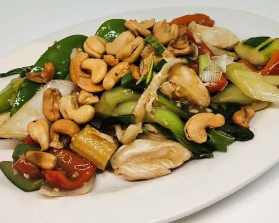 Chicken with Cashew Nuts