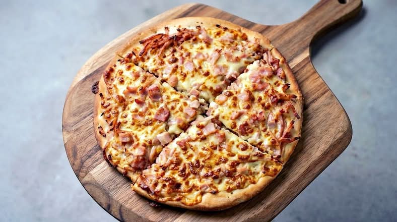 Monster’s Aussie Pizza