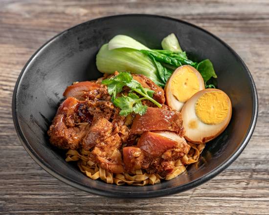 Braised Pork Belly Noodles