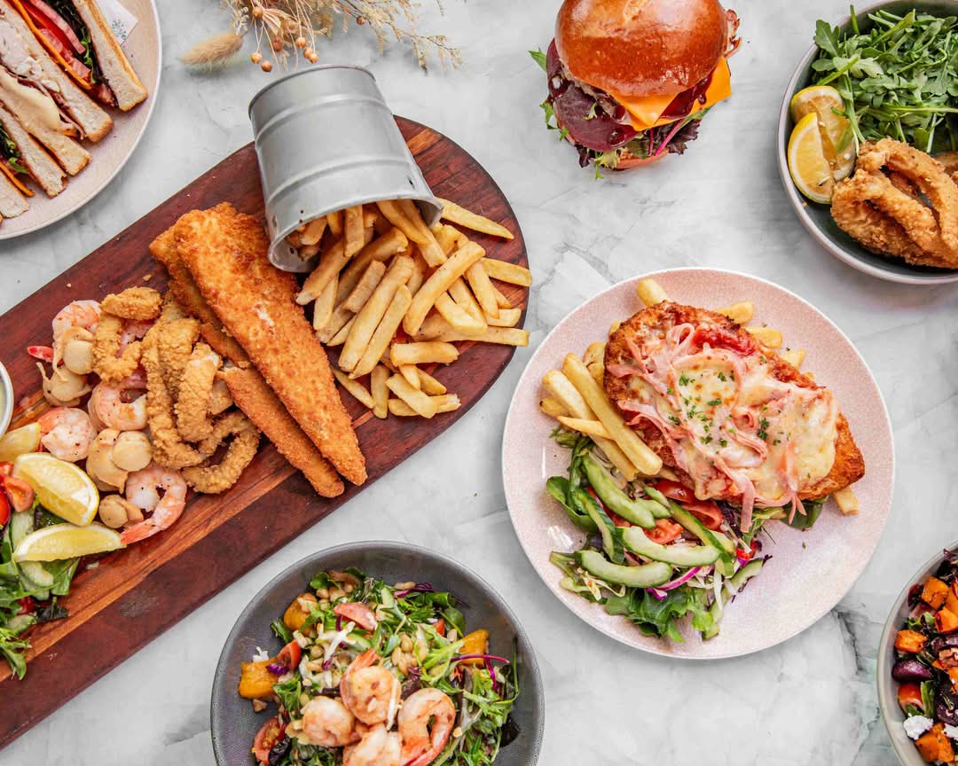 Aquavue Beachfront Bar & Eatery cover