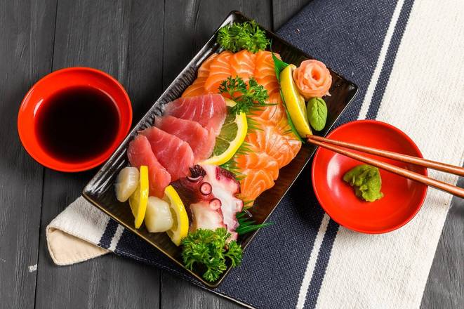 Sashimi Set (M)