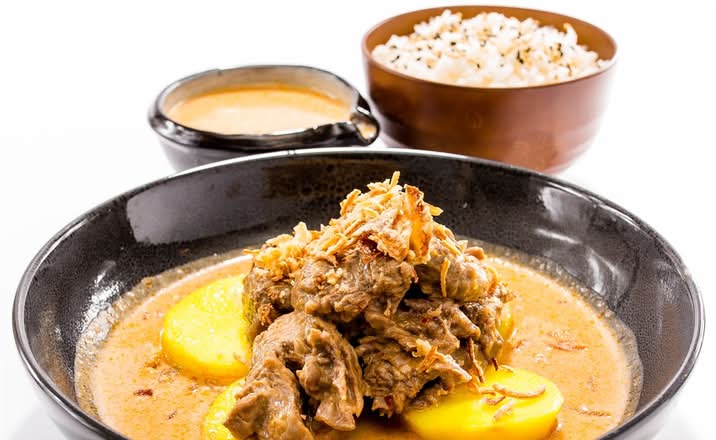Slow cooked Massaman beef