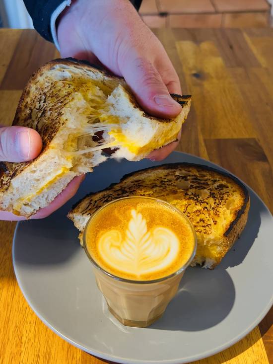 The cheesie cheese toastie