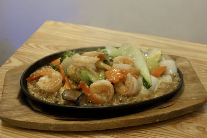 Garlic Prawns with Vegetables