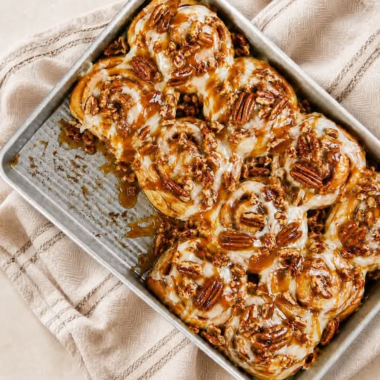 Caramel Pecan Cinnamon Scroll