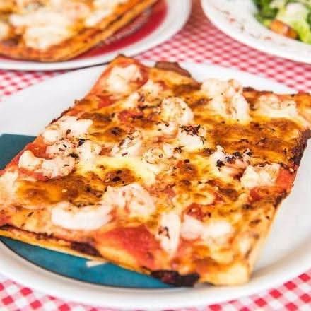 1m Chilli Garlic Prawns Pizza
