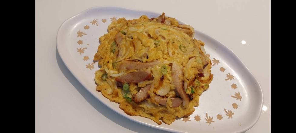 BBQ Pork Omelette with Steamed Rice