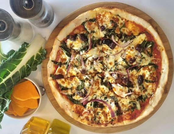 Veggie Garden Pizza (V)