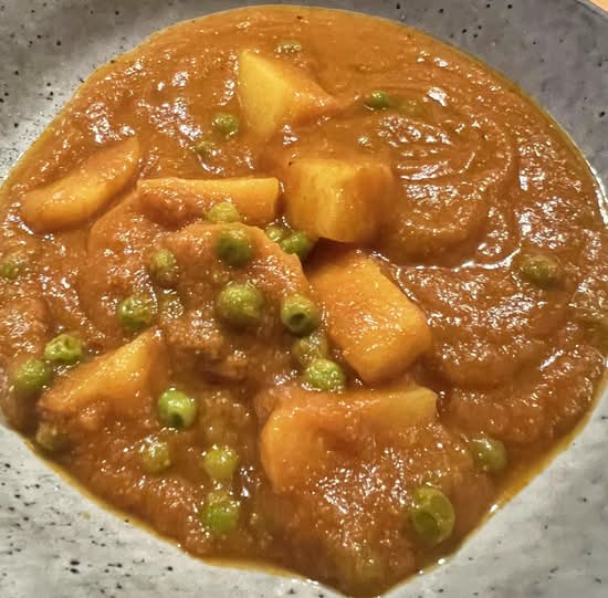 Aloo Mattar (V)