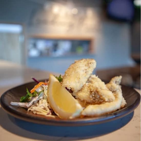 Salt & Pepper Calamari With Lemon Aioli