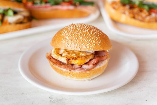 Egg and Bacon Burger