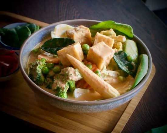Panang Curry Tofu (V)