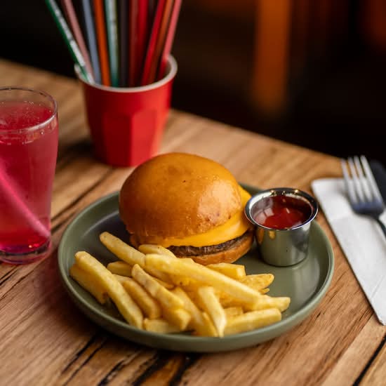 Kids Cheeseburger