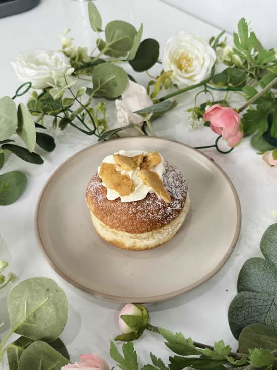 Almond Custard Cream