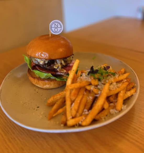 HONEY MUSTARD WAGYU BURGER
