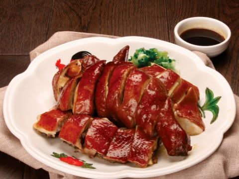 302 Soy Sauce Chicken(U)