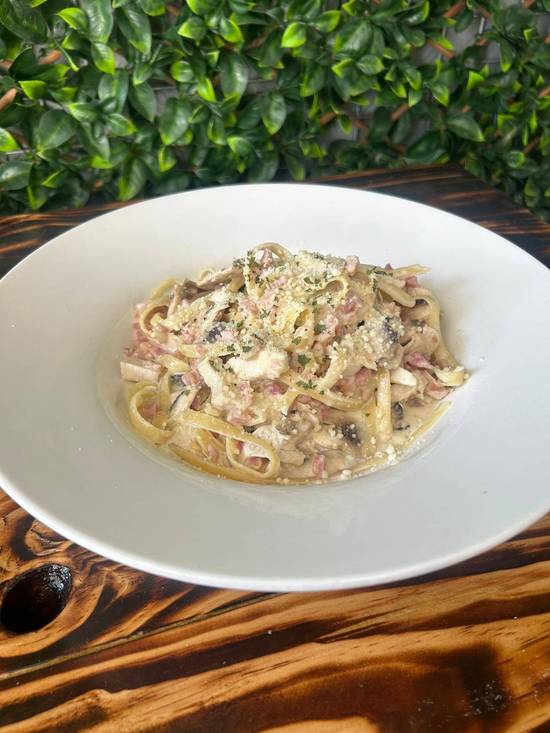 Chicken, Bacon and Mushroom Carbonara