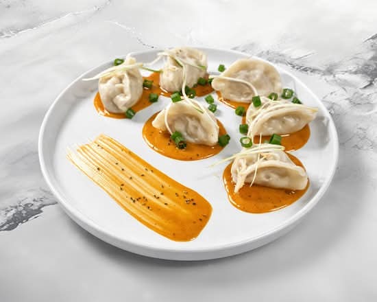 Pork Dumpling with Spicy Peanut Sauce (6)