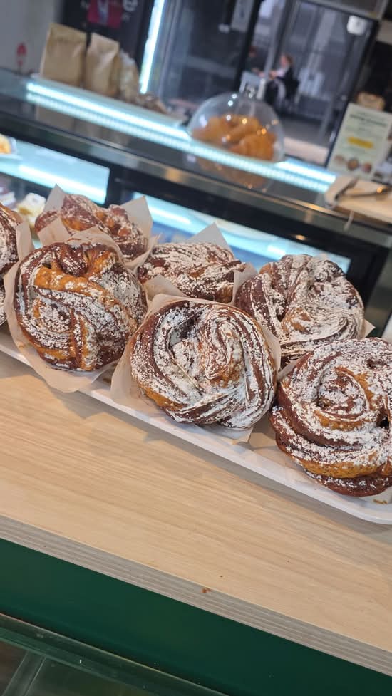 Cinnamon morning bun