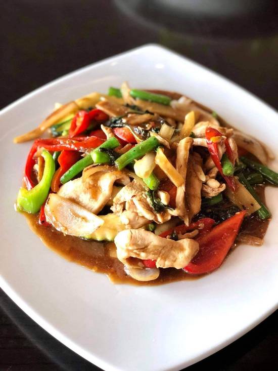 Ginger and Shallots Sauce (Pad Khing)