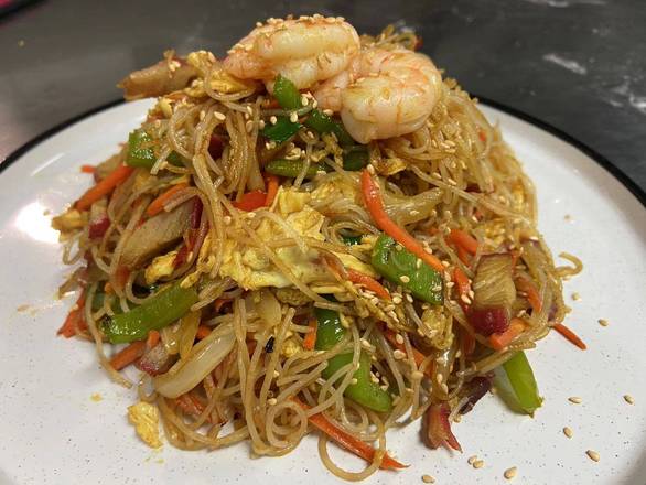 Singapore Noodles (Mild Spicy Rice Noodles)