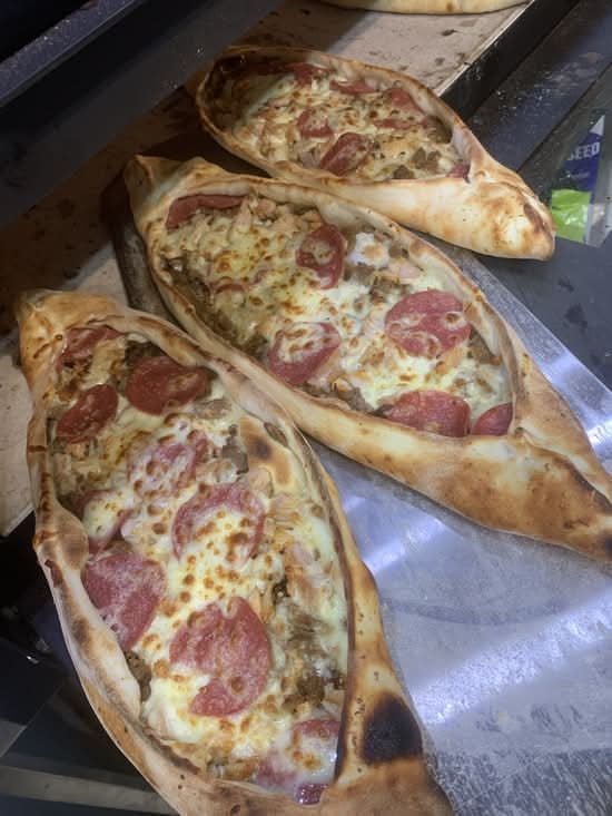 Meat Lovers Pide