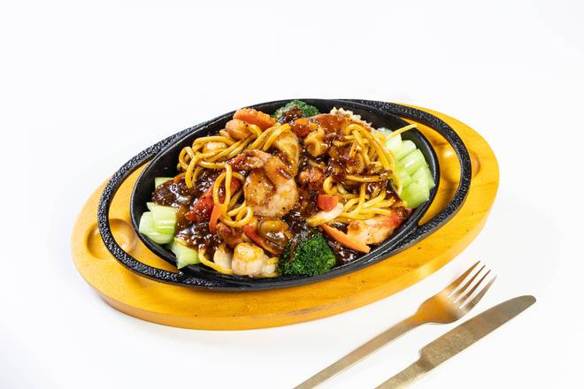Sizzling Seafood Noodle