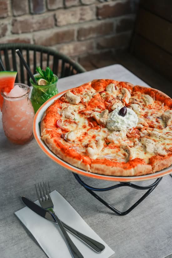 Tandoori Chicken Pizza