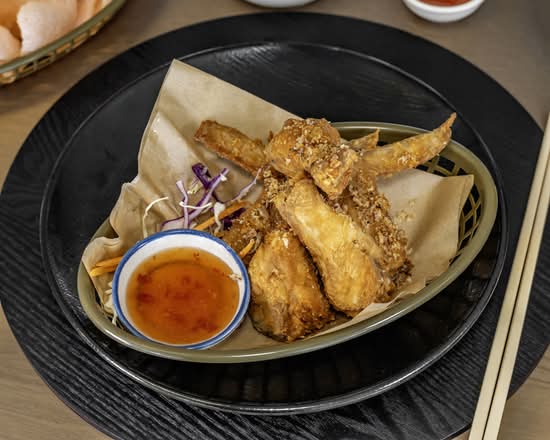 Hat Yai Crispy Chicken Wings