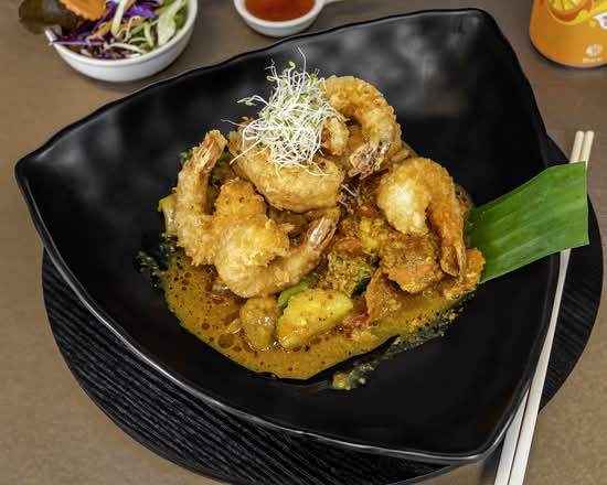 Karee Curry Soft Shell Crab Stir Fry