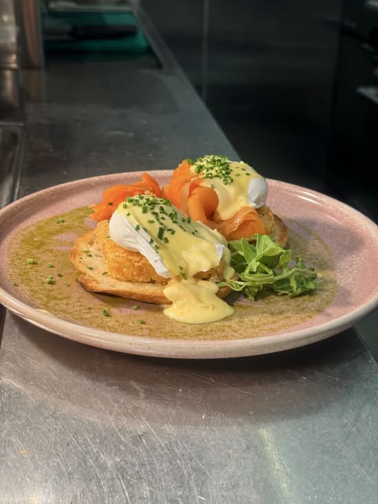 Smoked Salmon Benedict