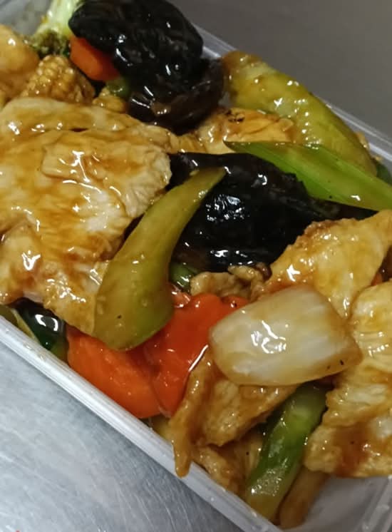 Chicken Stir Fried Chinese Mushrooms