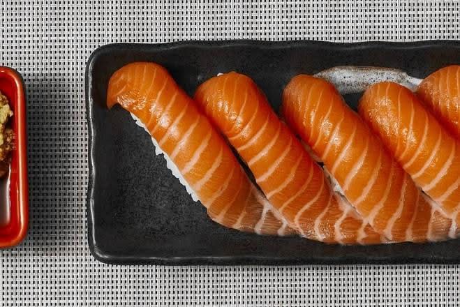 Salmon Nigiri