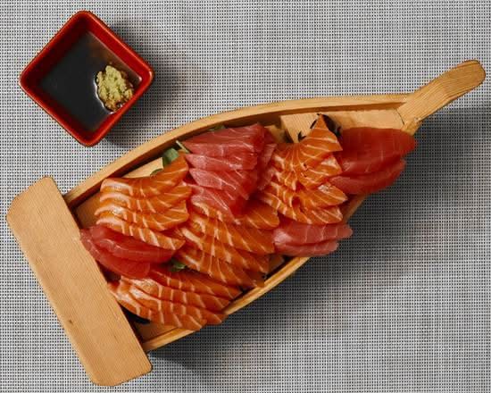 Tuna and Salmon Sashimi (Large (Twenty Six Pieces))