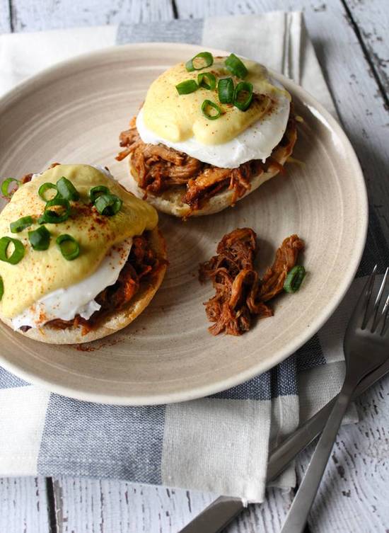 Pulled pork egg Benedict