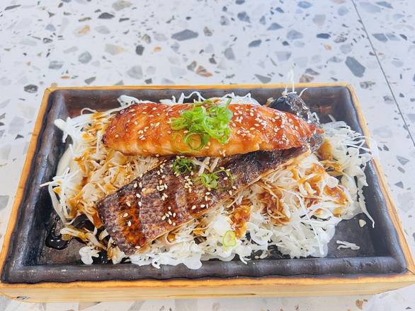 Sizzling Salmon Fillet (A)