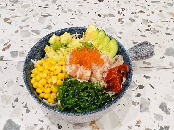 Raw Salmon Poke Bowl (M)