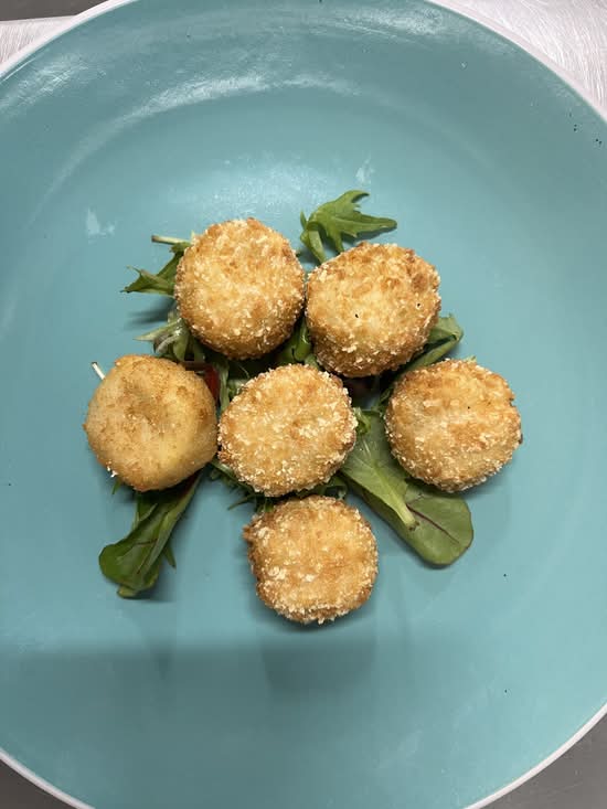 Cheesy Jalapeño Bites
