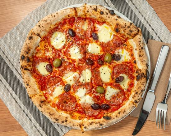 Salami Pizza