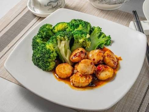 Sauteed WA Scallop with Szechuan Chilli Sauce
