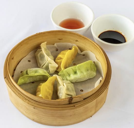 Steamed Dumplings Sampler Set (6 in a serve)