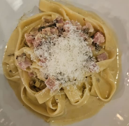 FETTUCCINE CARBONARA