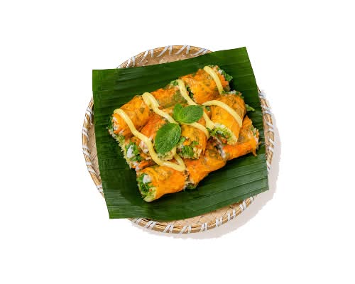 Vietnamese rice paper rolls ( banh trang cuon bo)