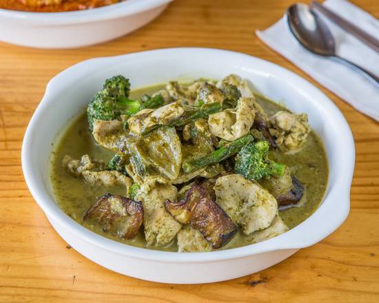Green Curry Chicken